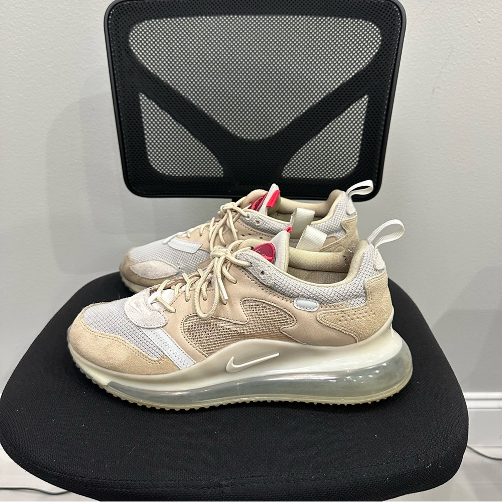 Nike Airmax 720 Trainers
